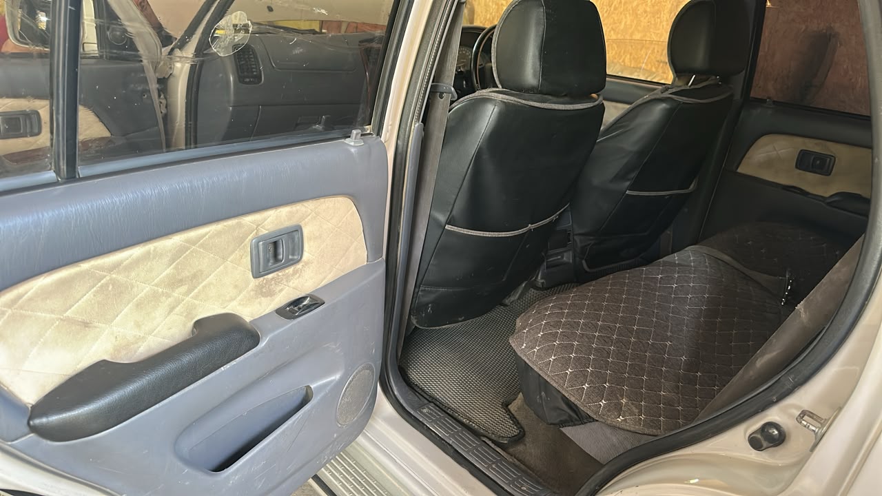 Toyota Hilux Surf