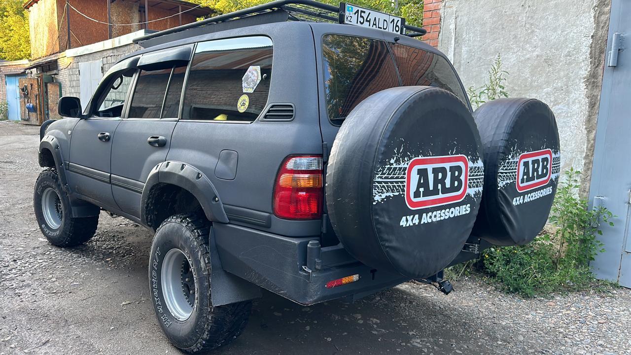 Toyota Land Cruiser 105
